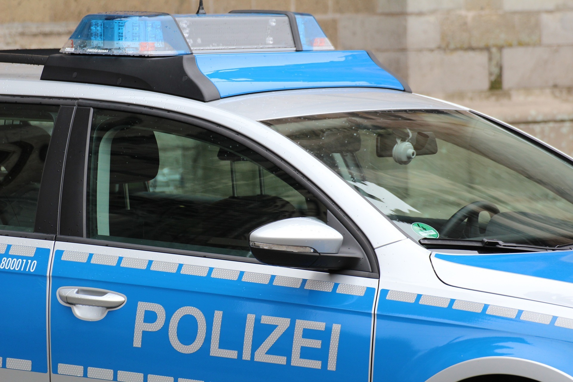 Ein Exhibitionist hat eine Frau in Althengstett belästigt.