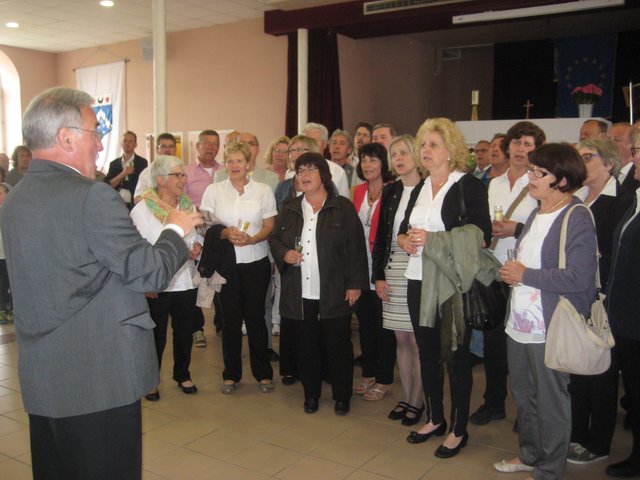 Der Neibsheimer Kirchenchor sang zum Abschied.