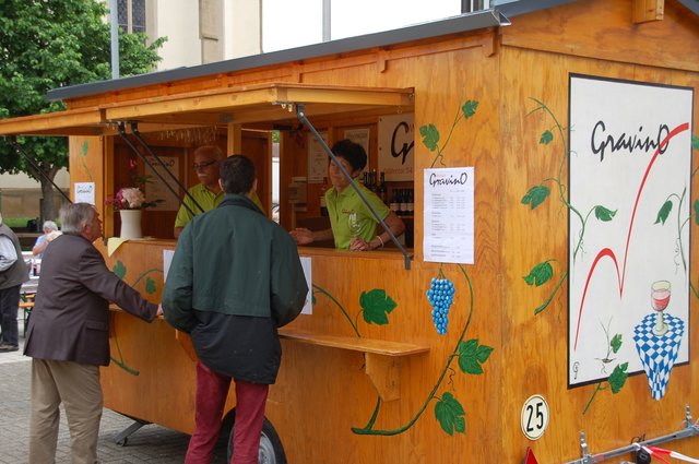 Die Weingüter präsentierten sich mit ihren Angeboten.