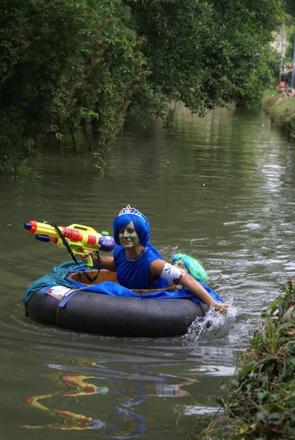 Damenteams willkommen!