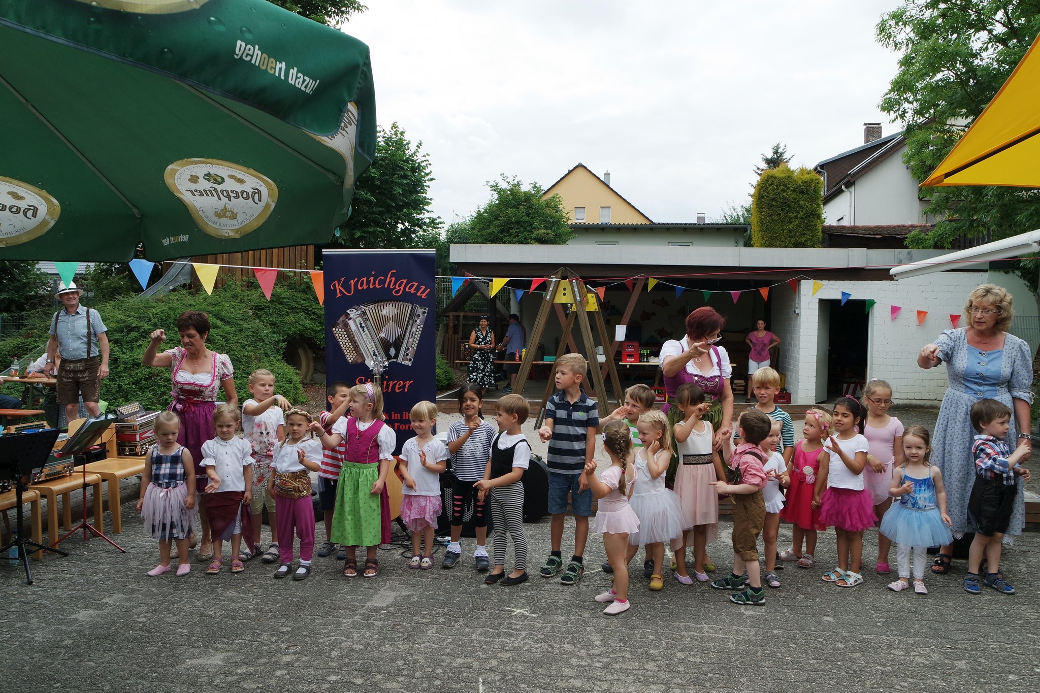 Ein bunter Jahrmarkt im Kindergarten - Bretten