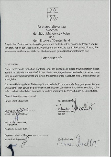 Erfreulicherweise besteht die Partnerschaft nicht nur auf dem Papier. Das Bild zeigt die Original-Urkunde. | Foto: enz