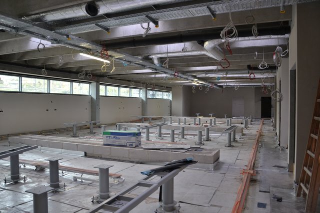 Die neue  Umkleiden sind noch im Bau.