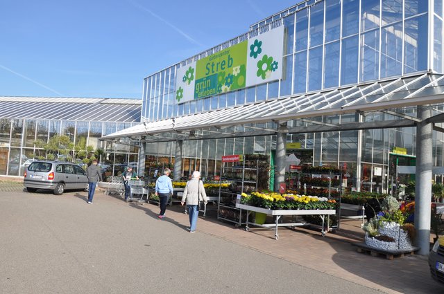 Fundgrube für Herbst und Winter: Im Gartencenter Streb findet man jede Menge Anregungen für Haus und Garten. Foto: ch