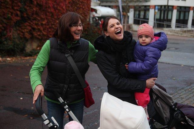 „An der Kerwe ist Spaß für drei Generationen geboten“ zeigten die Damen der Familie Borger.