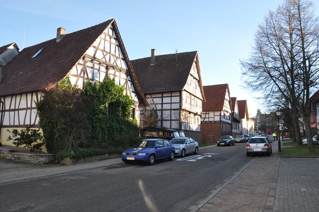 Neulingen-Göbrichen: Ein Fachwerkhaus am anderen. Foto: ch