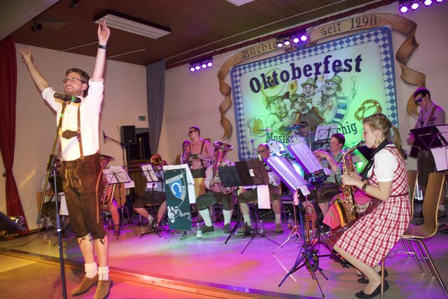 Das Oktoberfest in Büchig hat sich zu einem Publikumsmagneten entwickel.