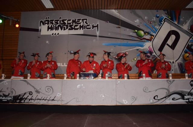 Kleiner Scherz: Wollt Euch nur mal auf den Zahn fühlen, nähä!