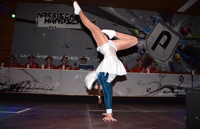 Handstand-Mariechen und ...