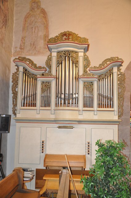 Bei der letzten Renovierung 1968 wurde die heutige barocke Orgel aus Kirchentellinsfurt bei Tübingen eingebaut. Foto: ch