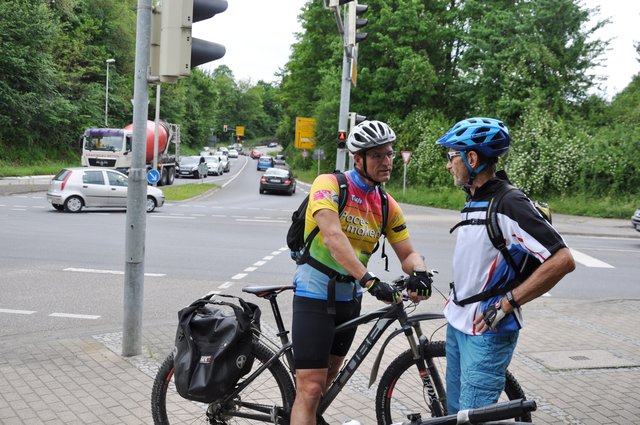 Autogerechte Kreuzung: "Auf den Zubringer zur B35/B293 zu radeln, hätte ich Angst", sagt RSC-Mitglied Klaus Krätschmer.