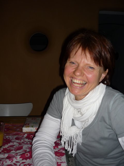 Welche Erinnerungen verbinden Sie mit dem Duft von frischem Kaffee? „Erinnert mich an eine Kaffeeplantage, die ich in Tansania besucht habe.“ – Anette Plapp, Café am Roten Meer | Foto: Privat