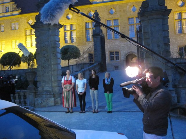 Das Weikersheimer Renaissance-Schloss samt seinem barocken Schlossgarten wurde 2013 zur stilvollen Kulisse der Dreharbeiten des Senders Vox für die Fernsehsendung „Vier Hochzeiten und eine Traumreise“ | Foto: Peter Keßler