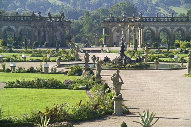 Der Schlossgarten Weikersheim ist bekannt und beliebt für seine zahlreichen Sandsteinfiguren. | Foto: Landesmedienzentrum Baden-Württemberg