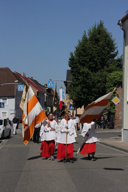Fronleichnams-Prozession der Pfarrei Obergrombach.