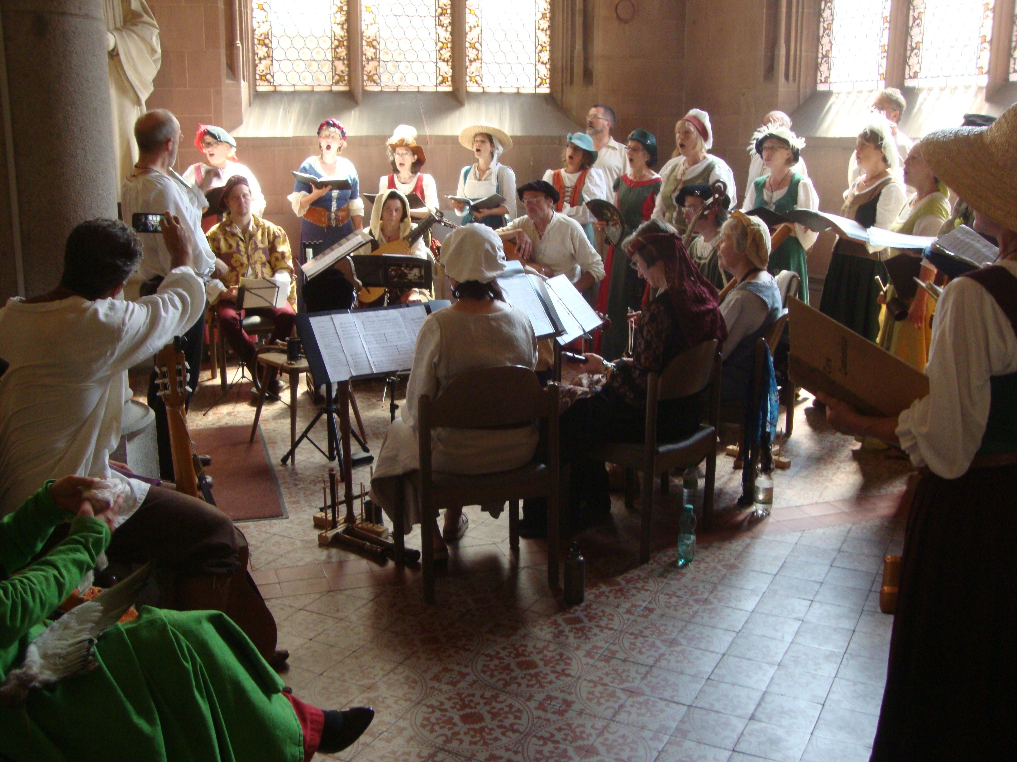Coro Cantastico und Mucchio Variopinto unter Leitung von Matthias Dahlhoff, Melanchthonhaus