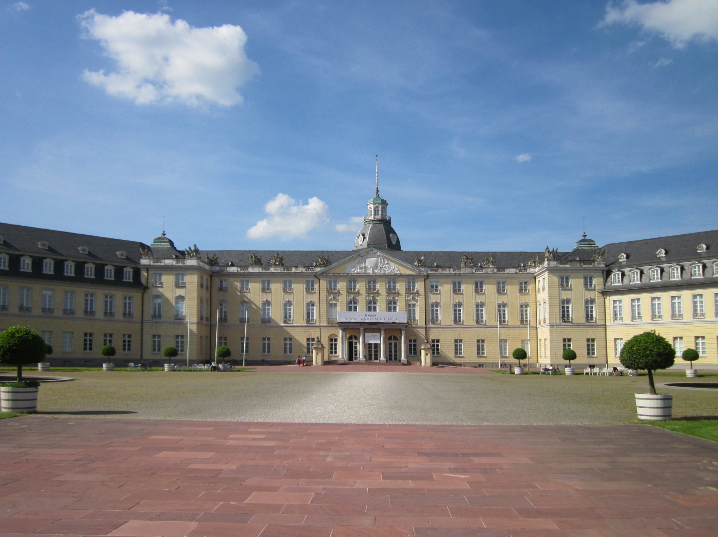 Nach zwei Diebstählen kostbarer Kunstwerke innerhalb weniger Monate sieht sich das Badische Landesmuseum Karlsruhe mit Fragen zu seinen Sicherheitsvorkehrungen konfrontiert.