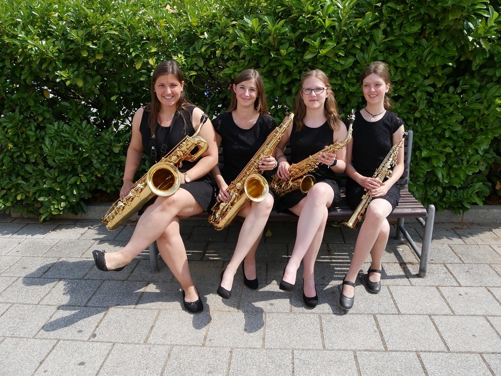 Saxophonquartett 4toSax: Annette Körner (Bariton), Nina Willeke (Tenor), Finja Nagel (Alt), Lina Juretzko (Sopran)