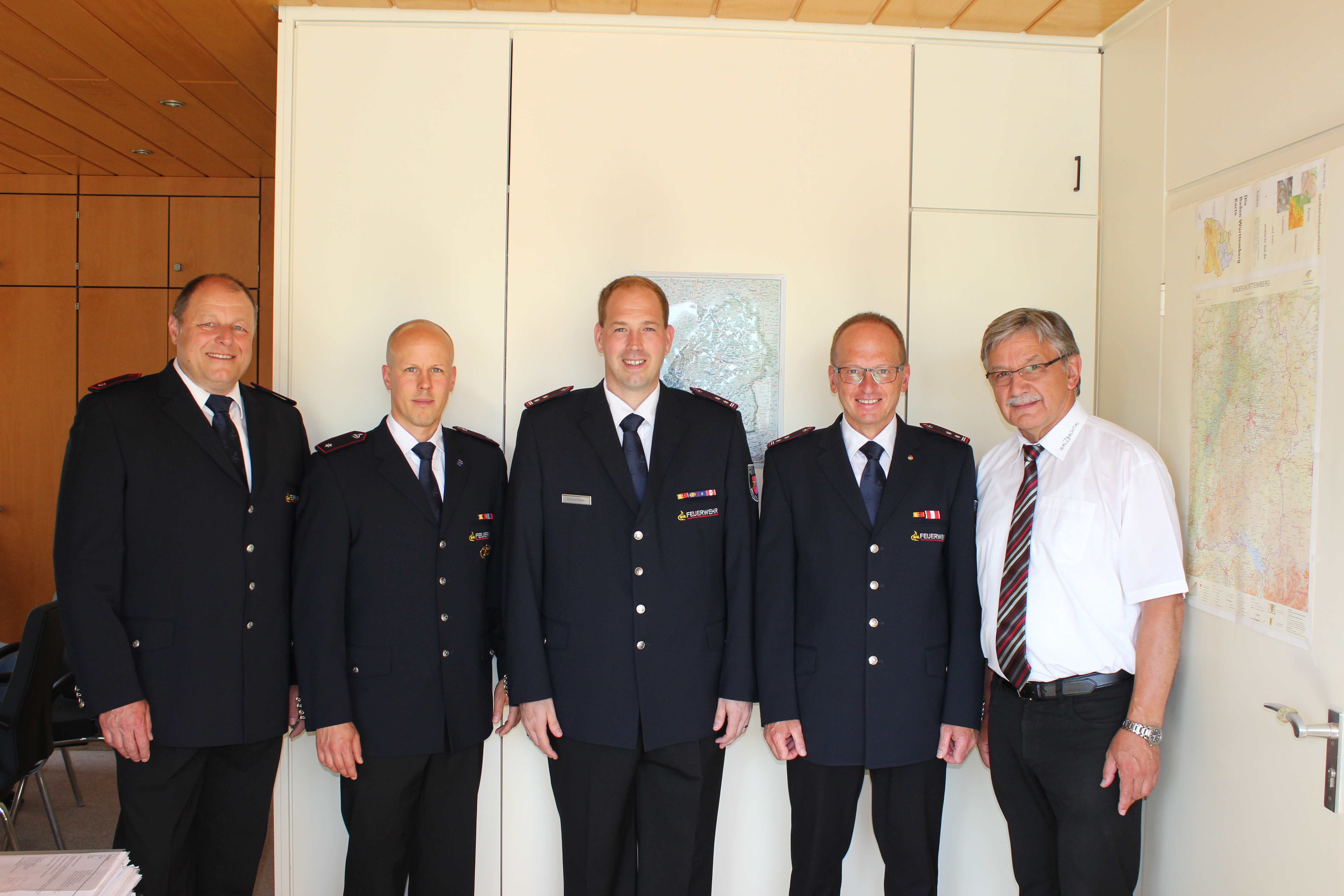 Offizielle Ernennung: (von links) Peter Gross, Heiko Blass, Christian Dehm, Bernd Schirmer und Bürgermeister Karl-Heinz Burgey.