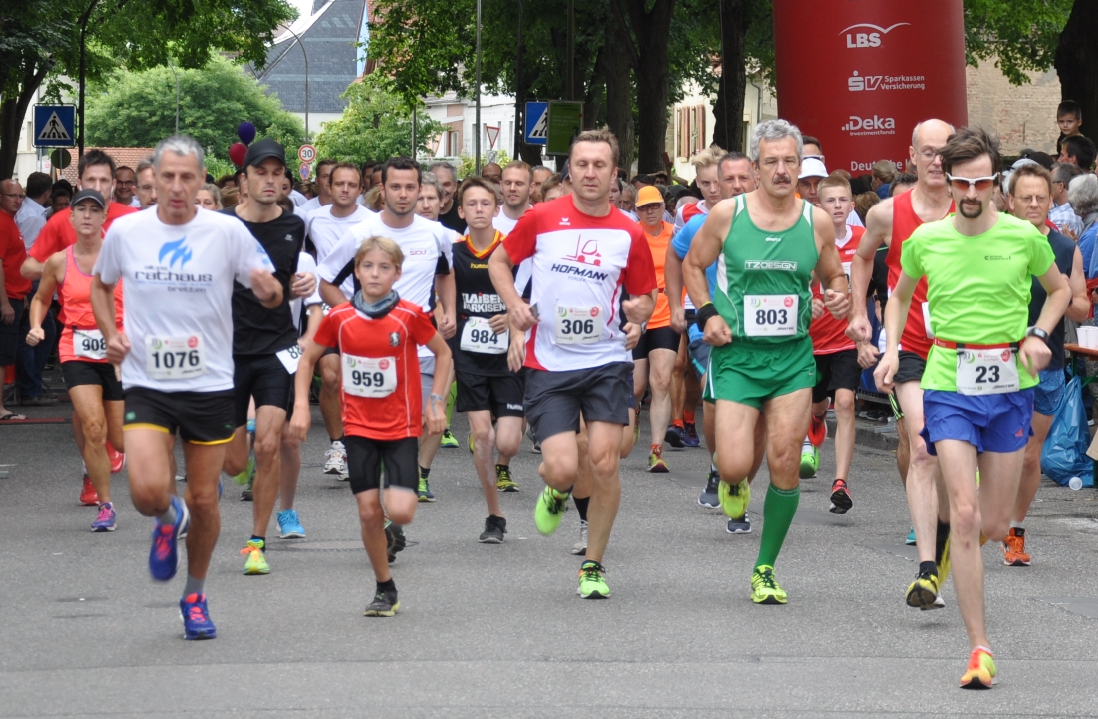 Verbindet Generationen: Der Sparkasse Kraichgau CityCup war auch dieses Jahr wieder Anziehungspunkt für Sportlerinnen und Sportler aller Altersgruppen aus der Region und weit darüber hinaus. Foto: ch