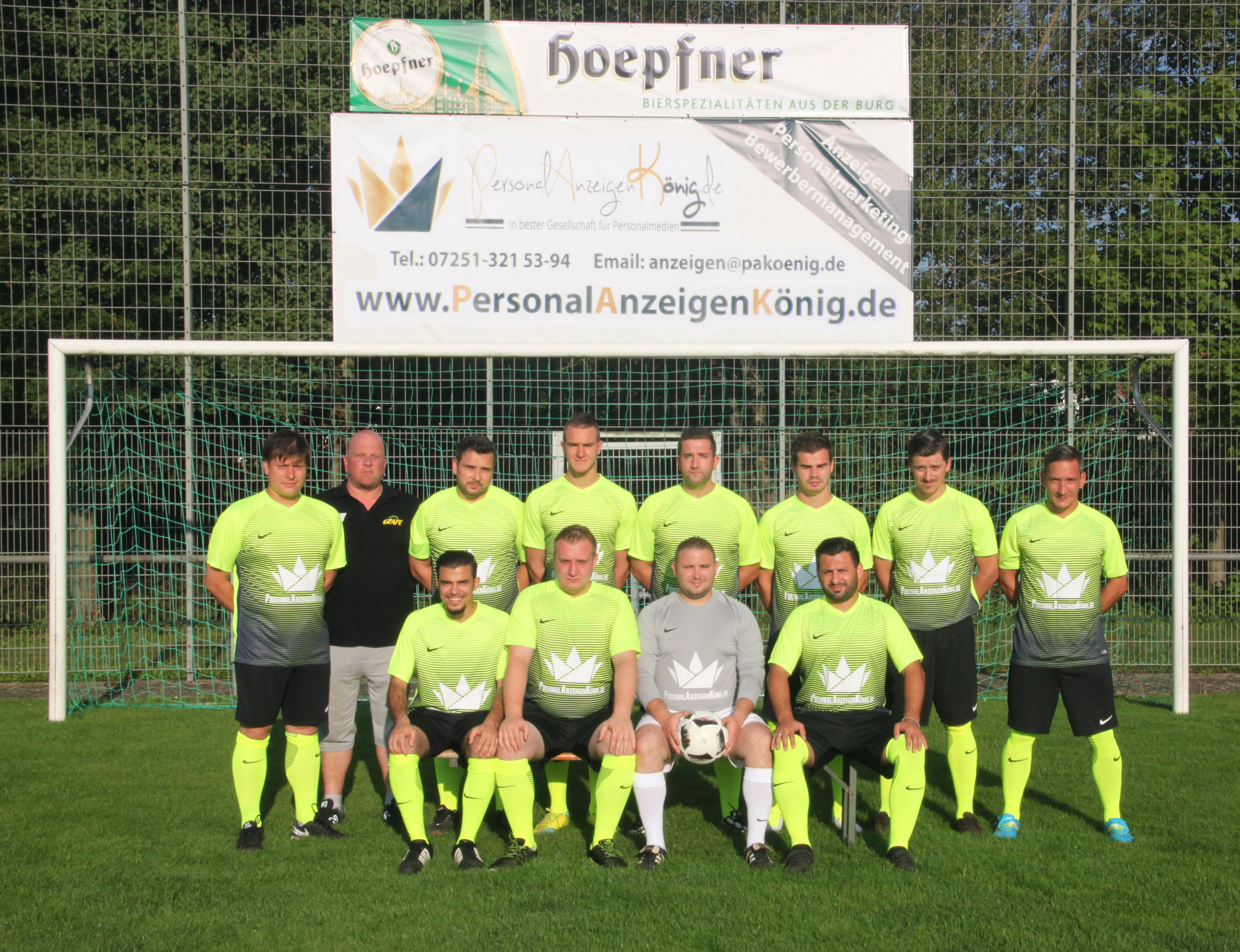 Den Klassenerhalt fest im Blick: Die neue Fußballmannschaft des SV Gölshausen für die bevorstehende Saison 2017/2018.
