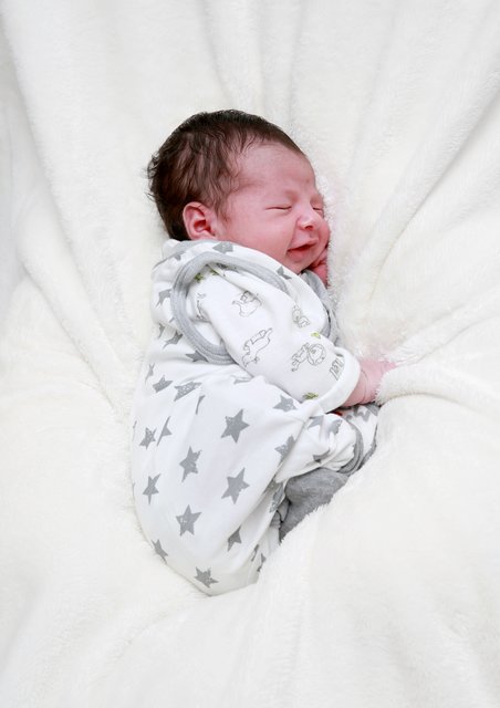 Mein 53 Centimeter großer Kampfzwerg Valentin Noel erblickte am 10.07.2017 um 12.03 Uhr mit stolzen 3490 Gramm in der Fürst-Stirum-Klinik in Bruchsal das Licht der Welt.