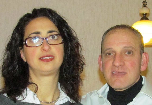 Wie bereiten Sie Ihren Lieblingskaffee selbst zu? „Wir lieben es ganz klassisch und bereite uns unseren Espresso mit unserer Barista Maschine immer frisch zu.“ – Pierina & Costanza Ferrari, Café Max | Foto: Privat