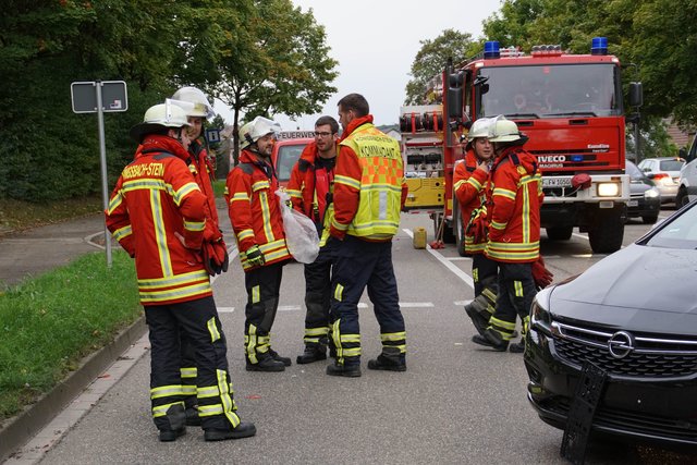 Schwere Verletzungen hat sich ein 46-jähriger Motorradfahrer bei einem Verkehrsunfall am Mittwochmorgen, 13. September, in Königsbach zugezogen.