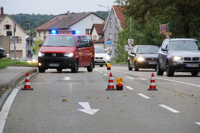 Schwere Verletzungen hat sich ein 46-jähriger Motorradfahrer bei einem Verkehrsunfall am Mittwochmorgen, 13. September, in Königsbach zugezogen.