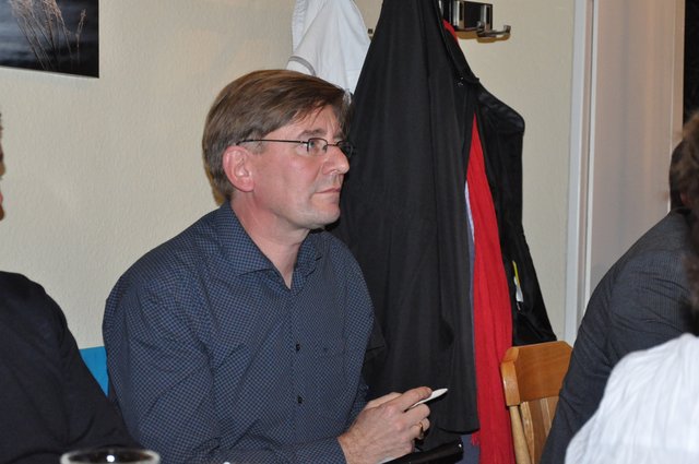 Architekt Frank Schneidereit mahnte unter anderem aktiven Lärmschutz auf beiden Seiten der Bahnlinie an. Foto: ch