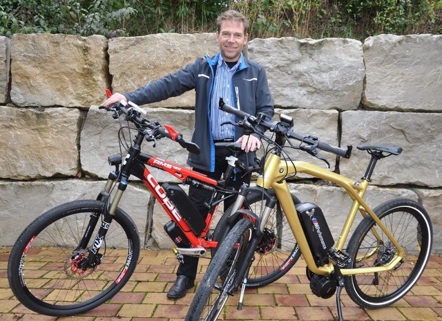 meyer ebike: Heiko Meyer rüstet Fahrräder zu E-Bikes um, verkauft aber auch neue E-Bikes. Foto: ch