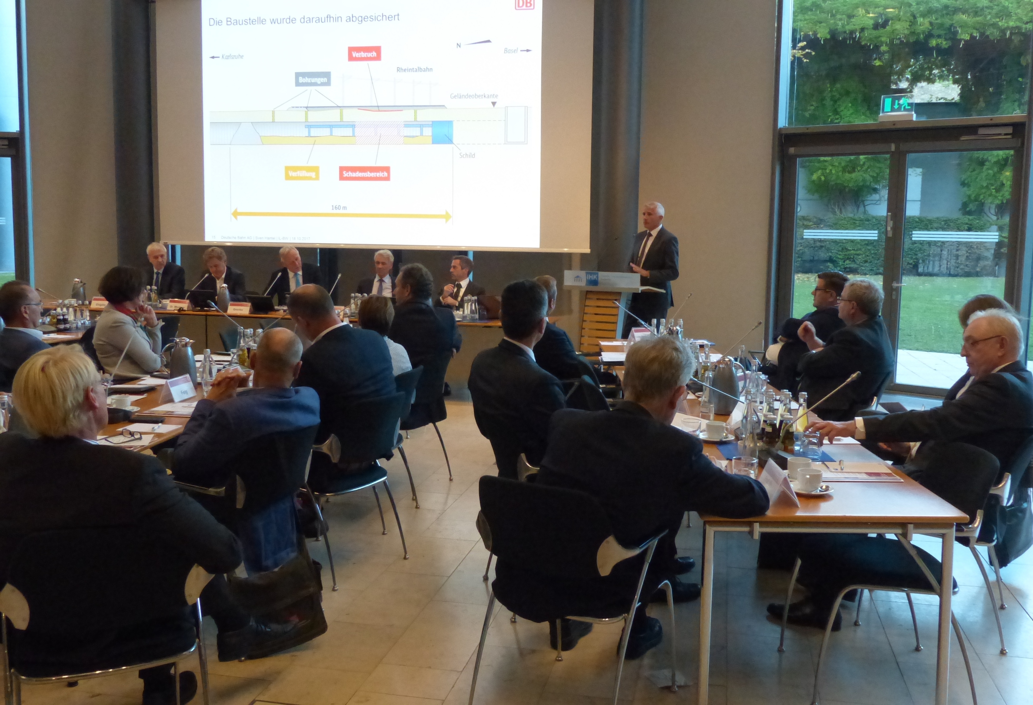 Vor dem Hintergrund der Rastatter Tunnelhavarie wurde auf der 37. Sitzung der Regionalkonferenz der TechnologieRegion Karlsruhe vom Gremium vor allem der Ausbau regionaler Schienenprojekte gefordert.