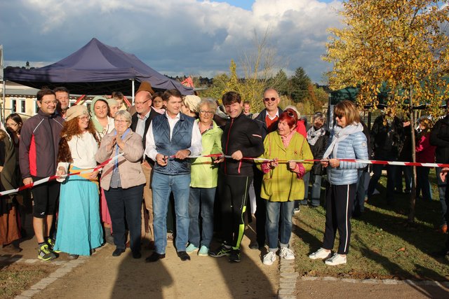 Strahlendes Herbstwetter zur Eröffnung des Trainingsparcours.