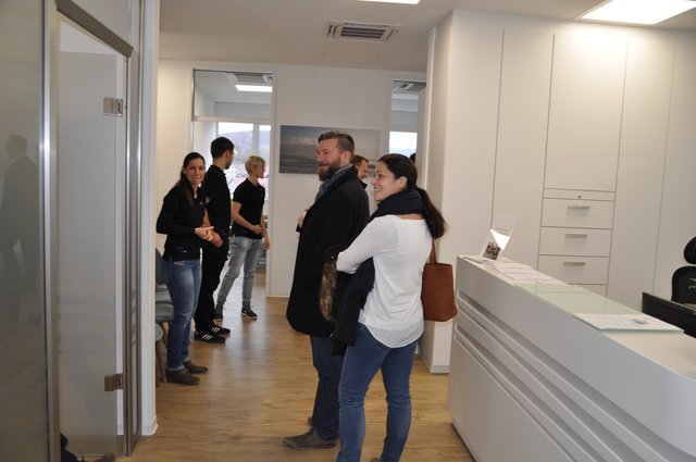 Tag der offenen Tür: Freundlicher Empfang in der Physiotherapiepraxis. Foto: ch