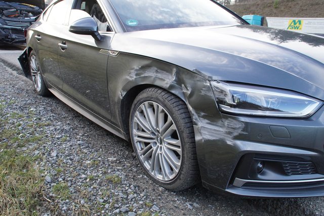 Drei Verletzte und ein Sachschaden von 175.000 Euro. Das ist die Bilanz eines schweren Verkehrsunfalls auf der A8 zwischen Heimsheim und Pforzheim Süd﻿.