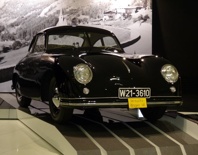 Versuchswagen Nr. 141 aus den Anfängen von Porsche.