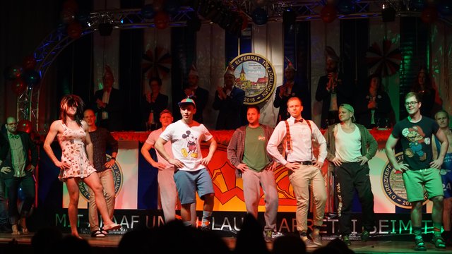 Handballer mit "Despacito" beim völligen Bleedsinn