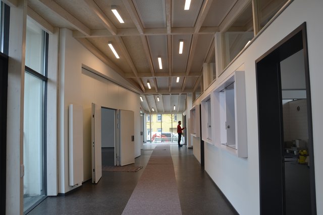 Der lange Flur kann auch als Ort der Begegnung genutzt werden.