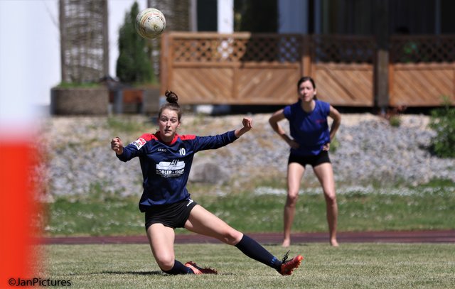 die Nr. 10 Mona Müller