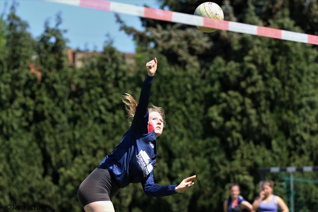 Mit der Nr. 9 Celine Jensen