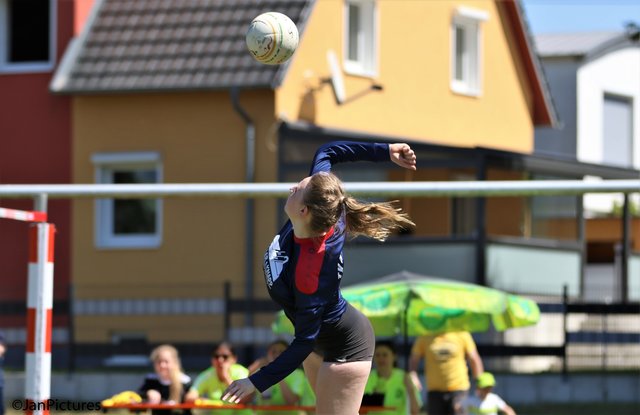 Mit der Nr. 9 Celine Jensen