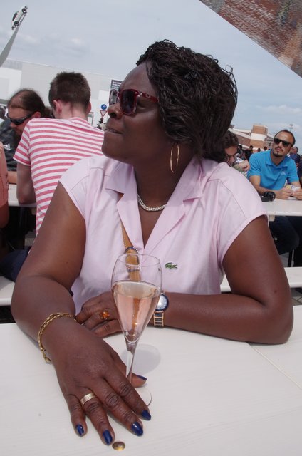 So kann man das Leben geniessen: mit einem Glaserl Geldermann-Sekt