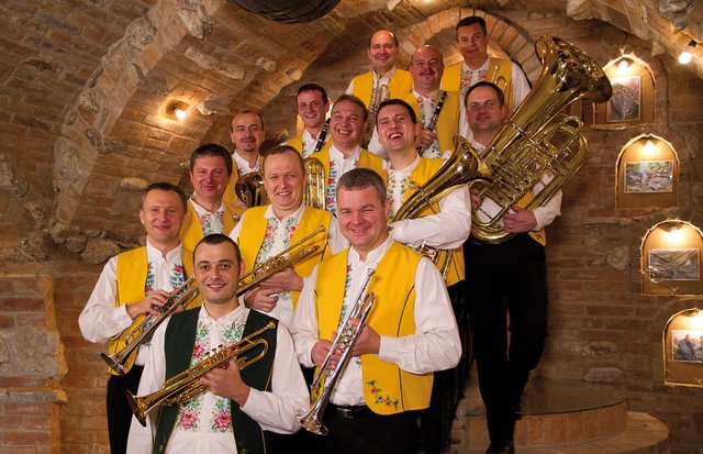 Vlado Kumpan und seine Freunde sind der "Stern am Blasmusikhimmel" - ein Muss für alle Freunde der böhmisch-mährischen Blasmusik.