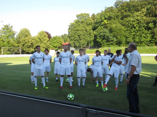 Begrüßung durch Vorstand Wolfgang Lohkemper