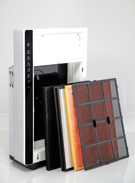 Luftreiniger müssen mit zugelassenen Schwebstoff- und Aktivkohlefiltern ausgestattet sein. | Foto: djd/www.home.rhemus.com