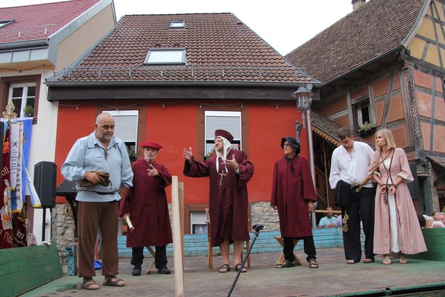 Burg- und Bauernspiele - Hexe vor dem Inquisitionsgericht | Foto: Klaus Kehrwecker