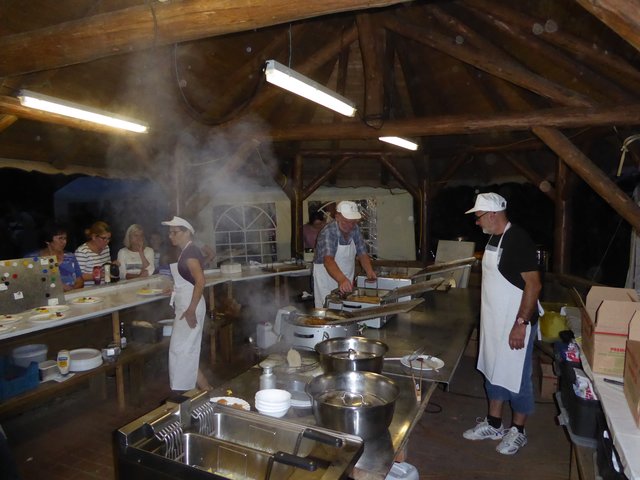 Helfer in der Küche