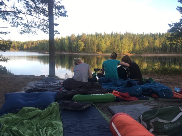 Gitarrenspiel am Abend, Georgspfadfinder Bretten