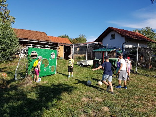 Beim Torwandschießen war Zielgenauigkeit angesagt