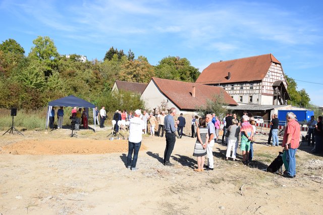 Erster Bauabschnitt: Auf dem ehemaligen Gelände des Sägewerks Braxmeier & Krauth errichtet die Baugenossenschaft Eden zunächst 40 Senioren-Bungalows. Foto: ch